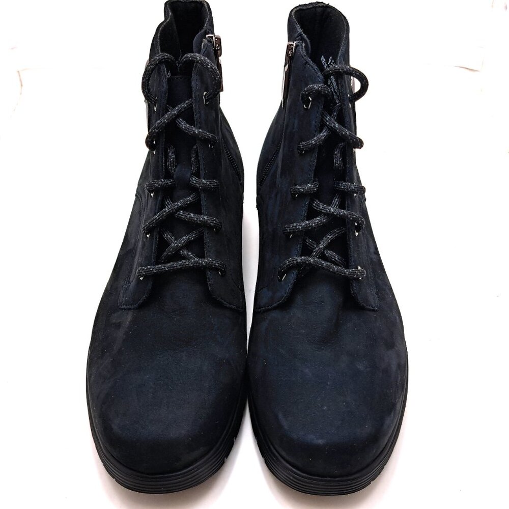 MUNRO Buckley Nubuck Leather Ankle Boot Black - Size 9.5
